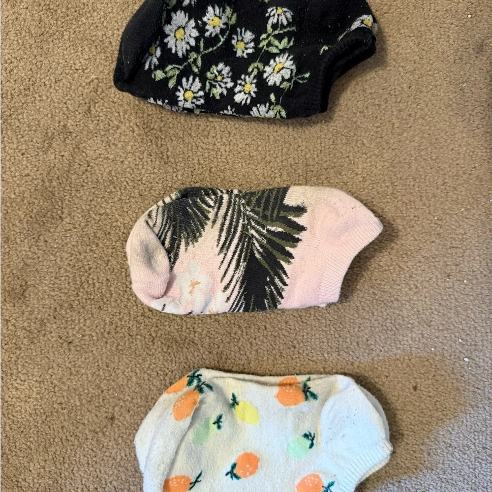 Fun Patterned Socks Set - Picture 2 of 5
